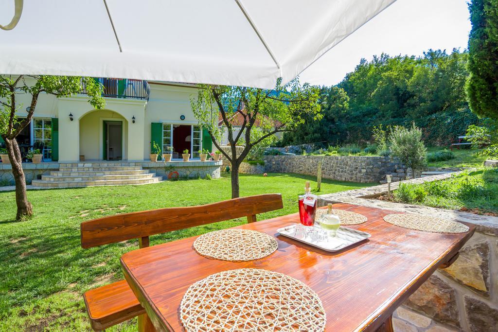 Apartment Barbina Kastelina Sveti Juraj Cameră foto